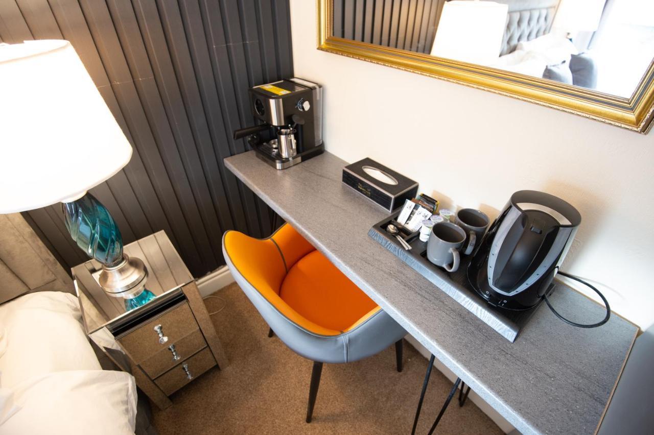 The Ambleside Apartments - Self Catering With Private Kitchen - Best For Location Exterior photo