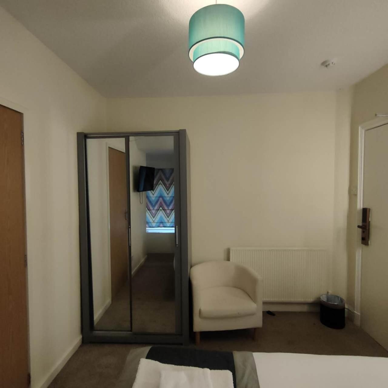 The Ambleside Apartments - Self Catering With Private Kitchen - Best For Location Exterior photo